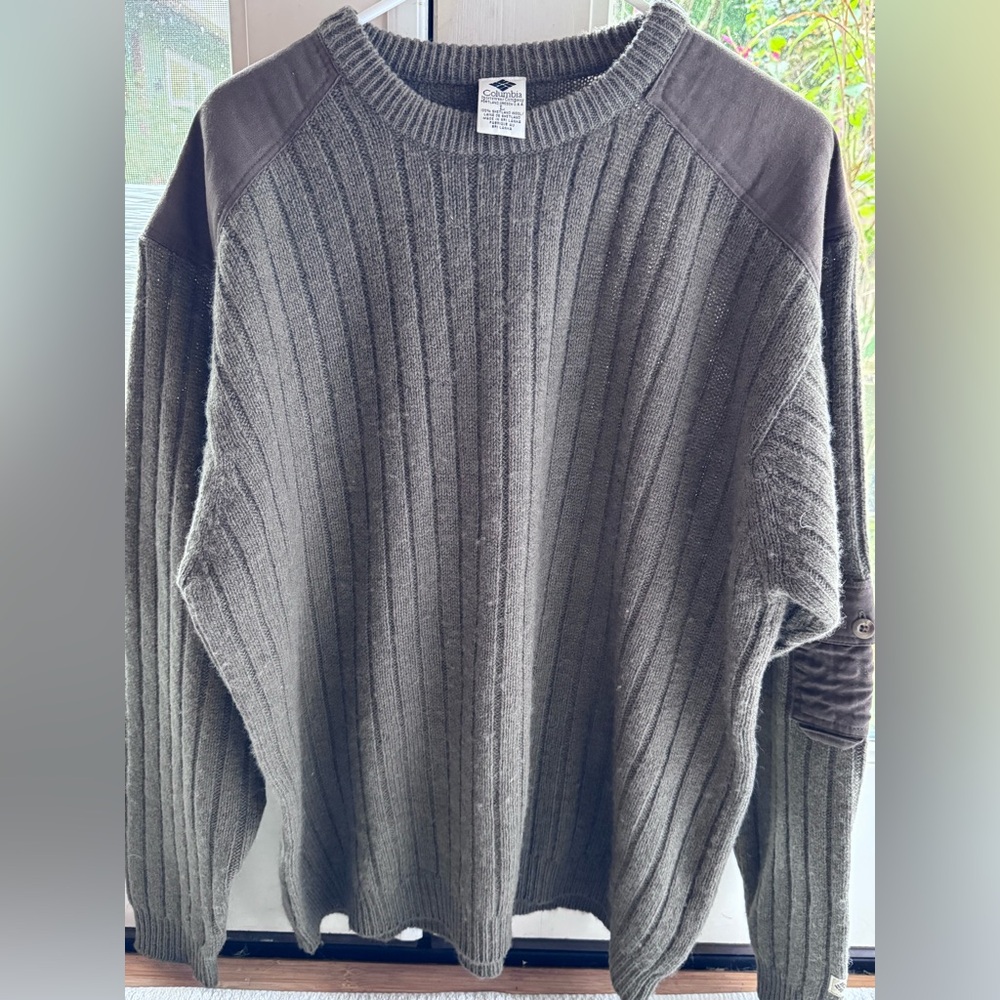 Columbia Men's Ribbed Wool Sweater, Size Large. Military Style.